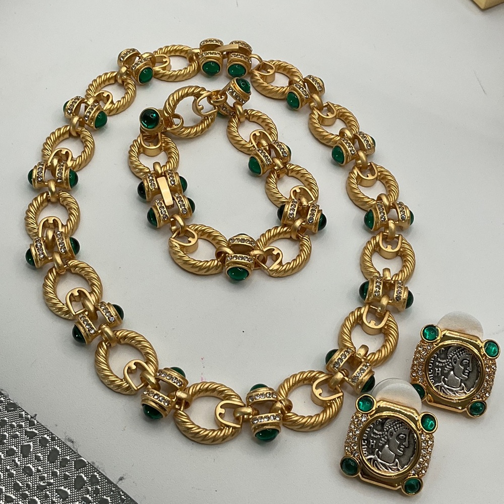 Anthropologie Gold and Green Necklace Set - Picture 2 of 6
